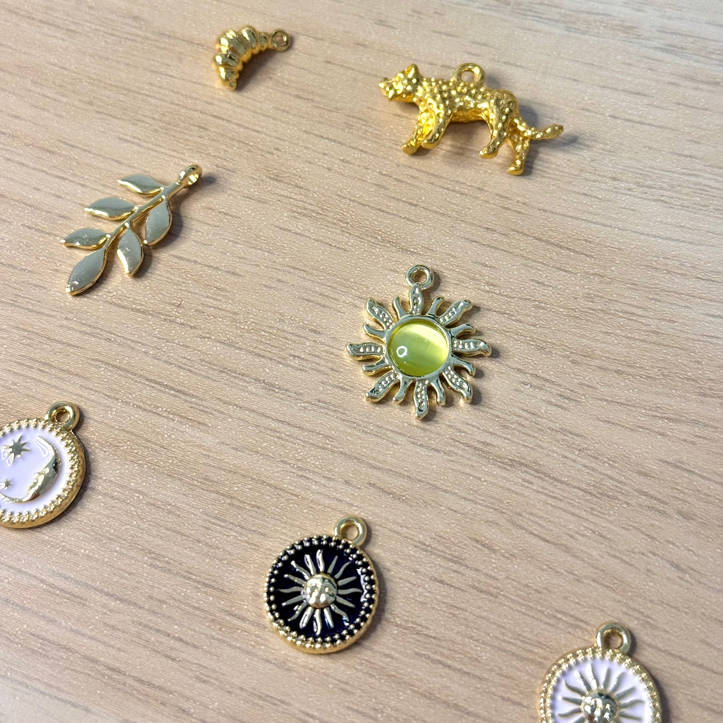 Green Velvet Clasp Bookmark