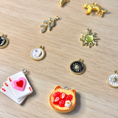 Green Velvet Clasp Bookmark